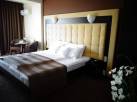 King size bed business room double